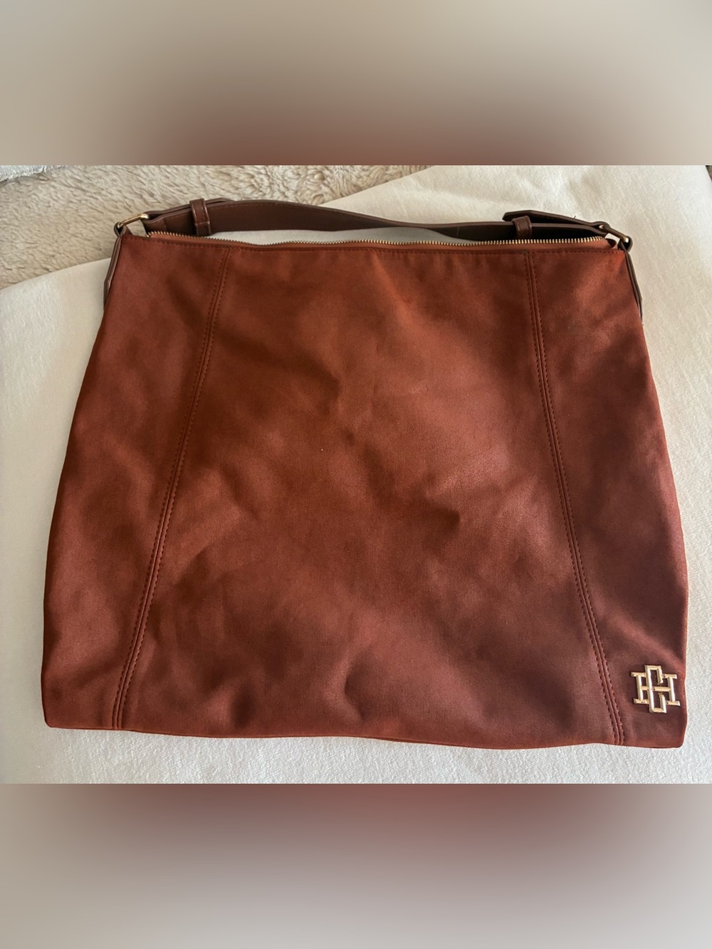 Tommy Hilfiger Brown Leather Shoulder Bag